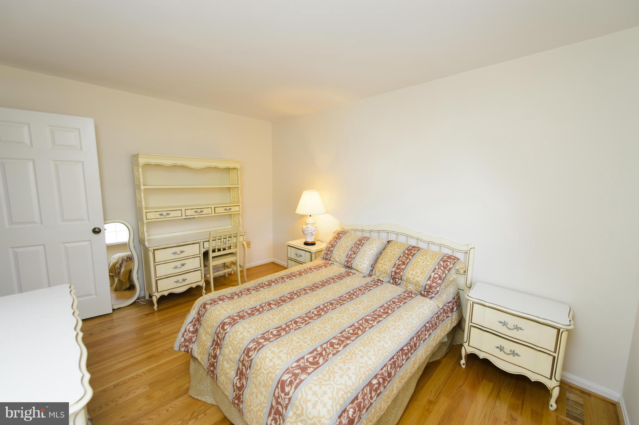 7900 Viola Street Springfield, VA 22152 - Photo 20 of 26 Bedroom