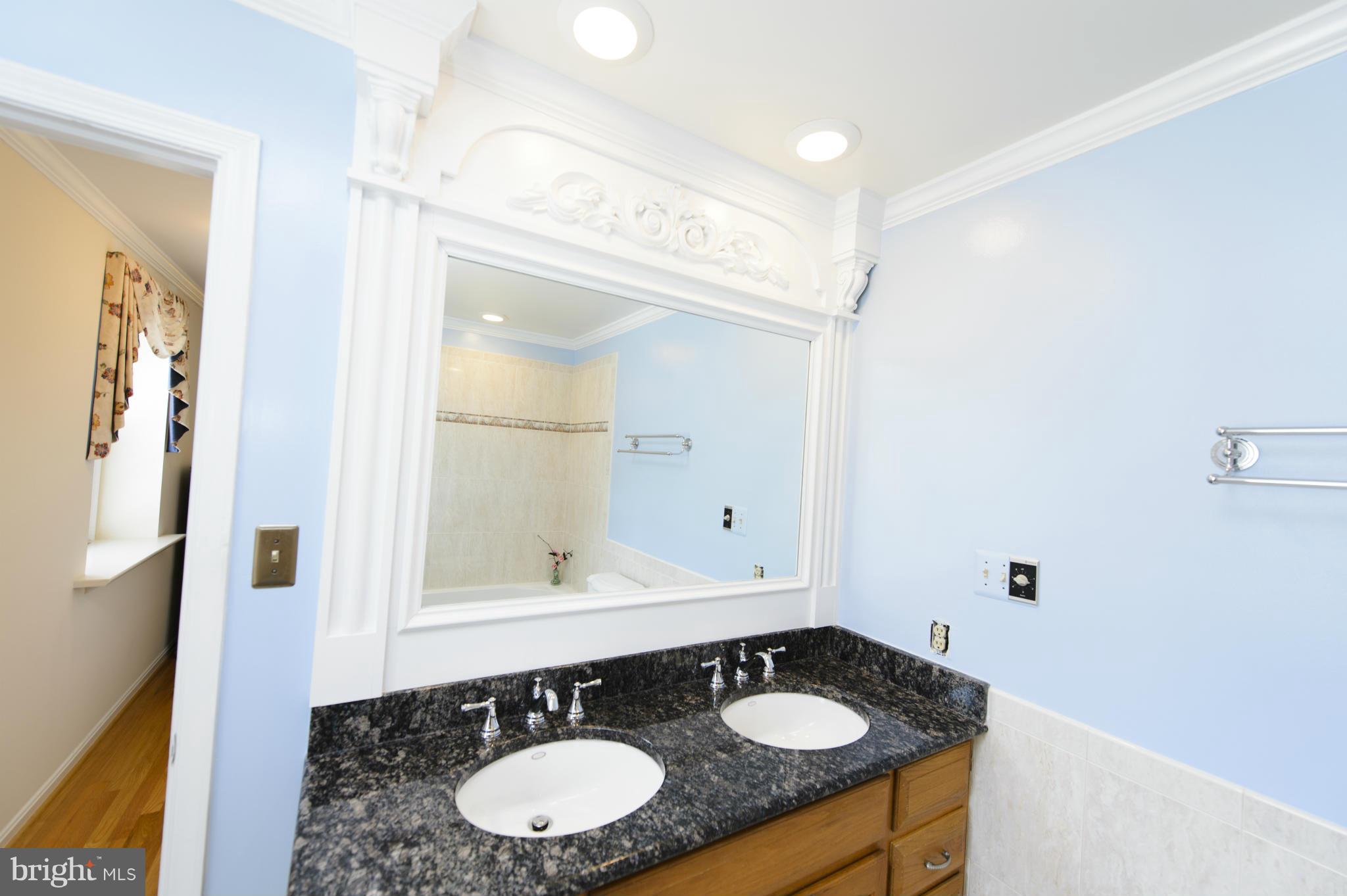 7900 Viola Street Springfield, VA 22152 - Photo 23 of 26 Bath