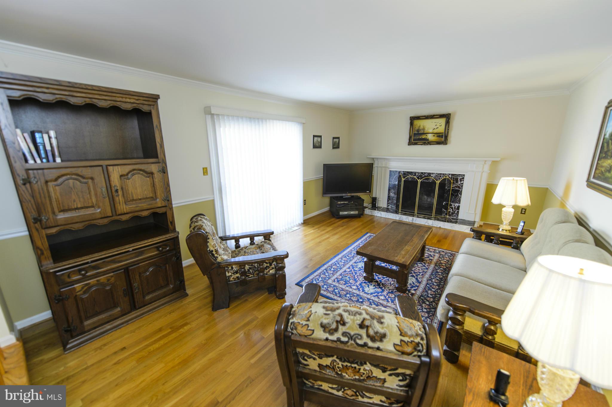 7900 Viola Street Springfield, VA 22152 - Photo 25 of 26 Family Room