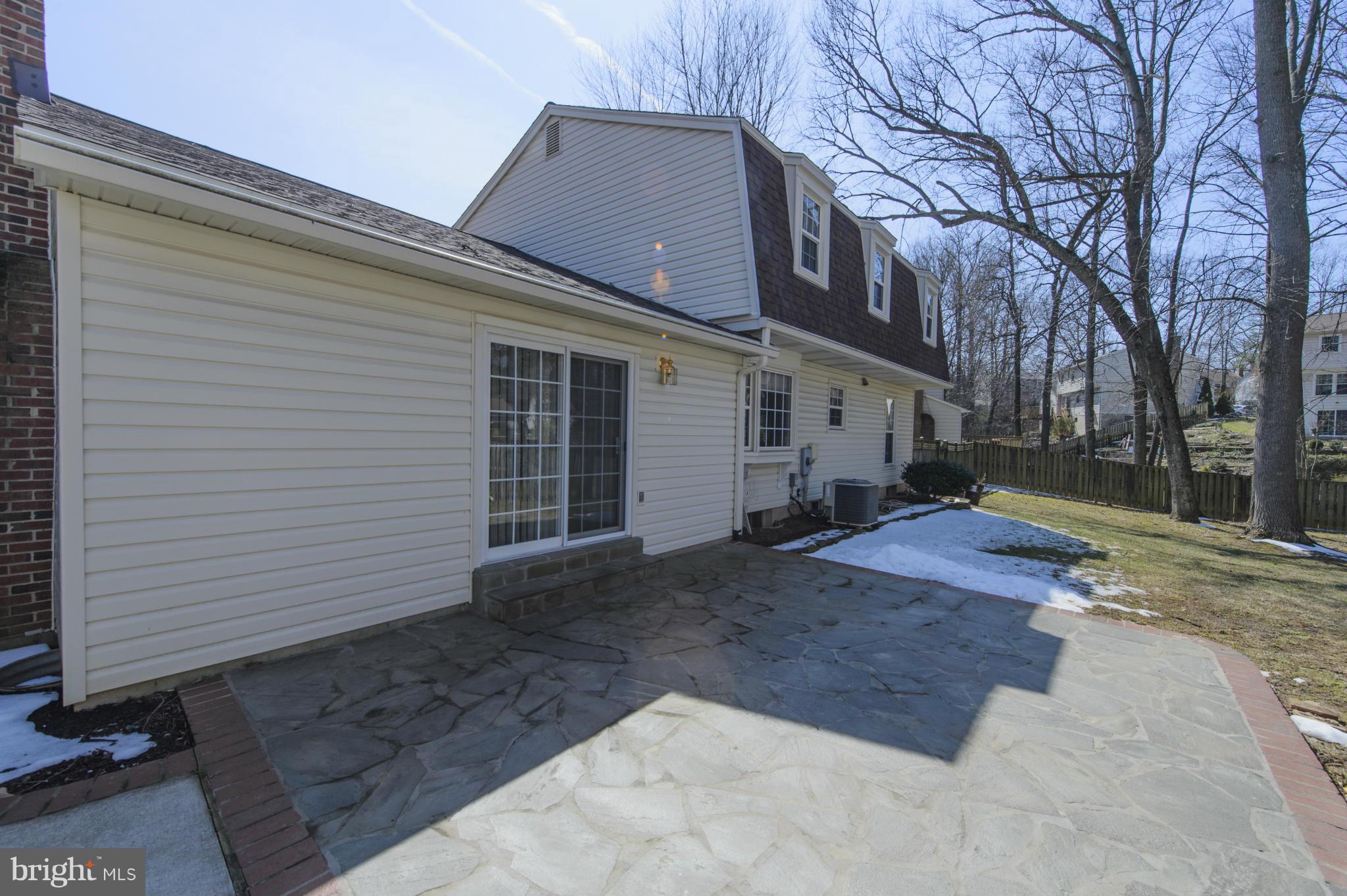 7900 Viola Street Springfield, VA 22152 - Photo 9 of 26 Exterior (Rear)