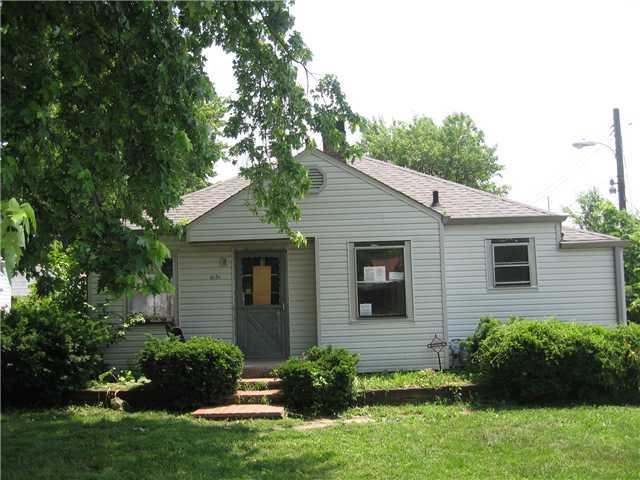 1631 North Riley Avenue Indianapolis, IN 46218 - Photo 1 of 6 Gallery Image 1