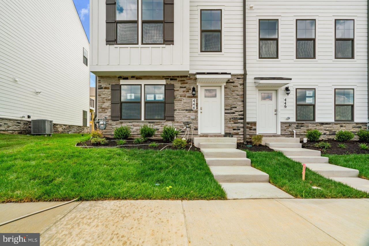 440 Herringbone Way Frederick, MD 21701 - Photo 4 of 37