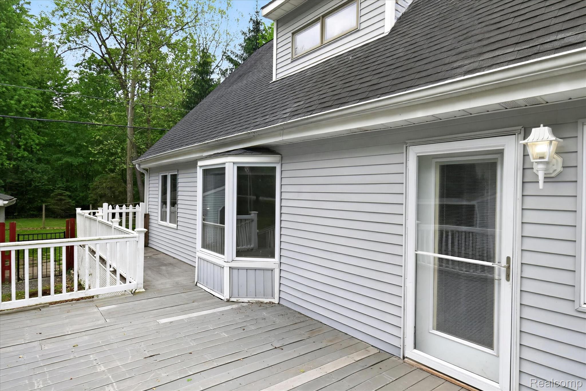 41303 Harris Road Belleville, MI 48111 - Photo 7 of 49 View of wooden deck