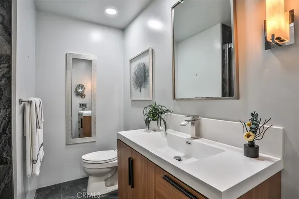 $1,225,000 | 5322 Marina Pacifica Drive South, Long Beach, CA 90803