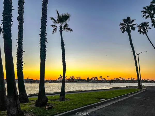 $1,225,000 | 5322 Marina Pacifica Drive South, Long Beach, CA 90803