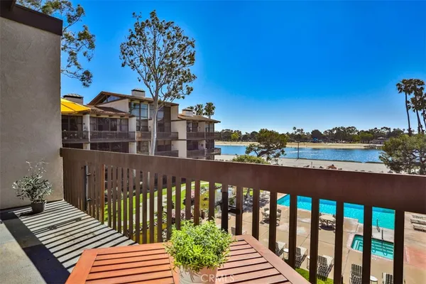 $1,225,000 | 5322 Marina Pacifica Drive South, Long Beach, CA 90803