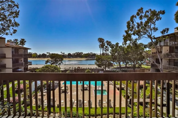 $1,225,000 | 5322 Marina Pacifica Drive South, Long Beach, CA 90803