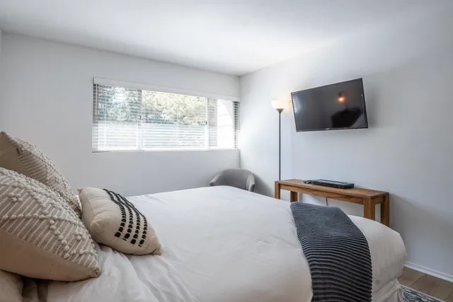 $699,000 | 2289 Sierra Nevada Road, Unit J8, Mammoth Lakes, CA 93546