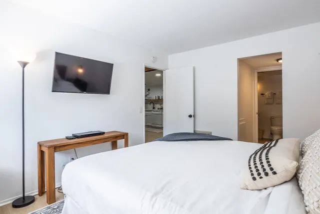 $699,000 | 2289 Sierra Nevada Road, Unit J8, Mammoth Lakes, CA 93546