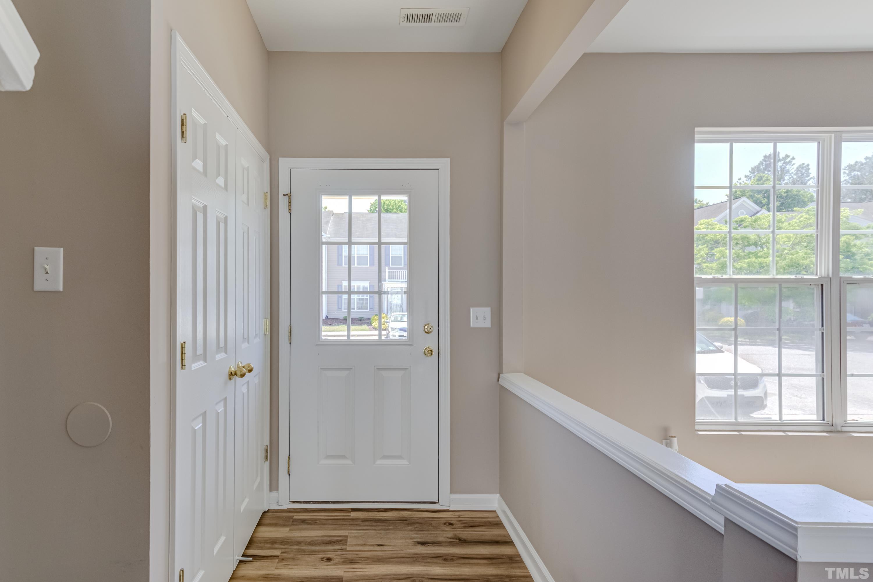 5328 Glen Canyon Road Raleigh, NC 27616 - Photo 5 of 35 a view of bathroom with a bathtub