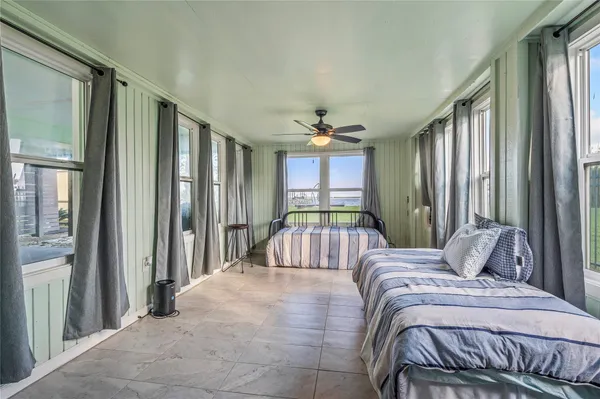 $475,000 | 1643 Dick Bay Street, Dickinson, TX 77539