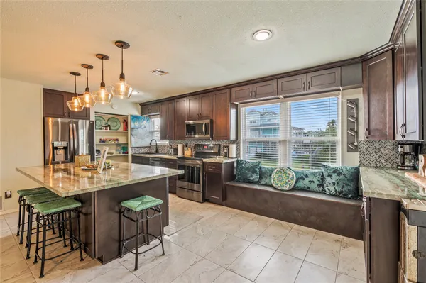$475,000 | 1643 Dick Bay Street, Dickinson, TX 77539
