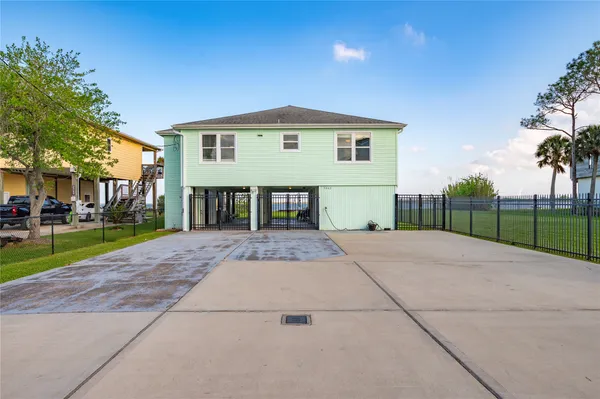 $475,000 | 1643 Dick Bay Street, Dickinson, TX 77539