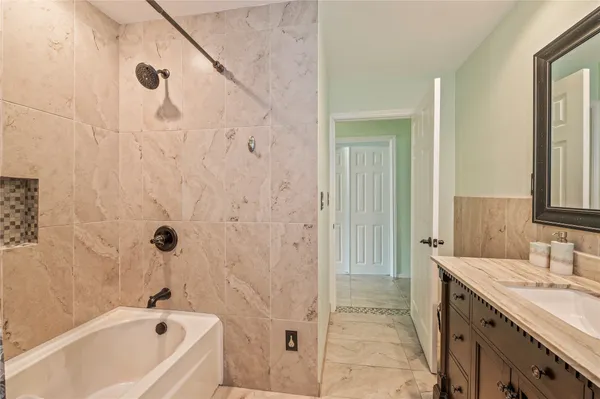 $475,000 | 1643 Dick Bay Street, Dickinson, TX 77539