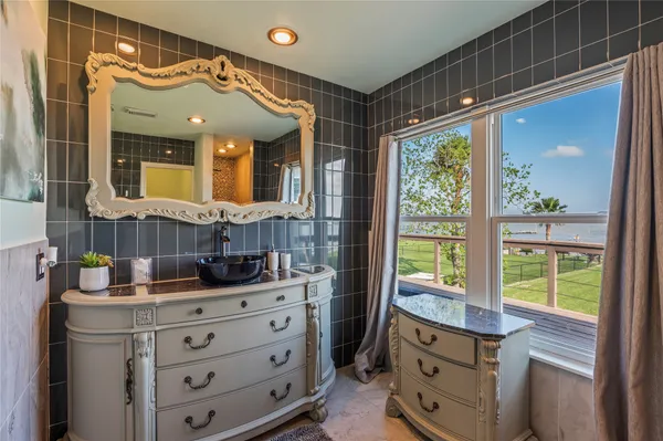 $475,000 | 1643 Dick Bay Street, Dickinson, TX 77539
