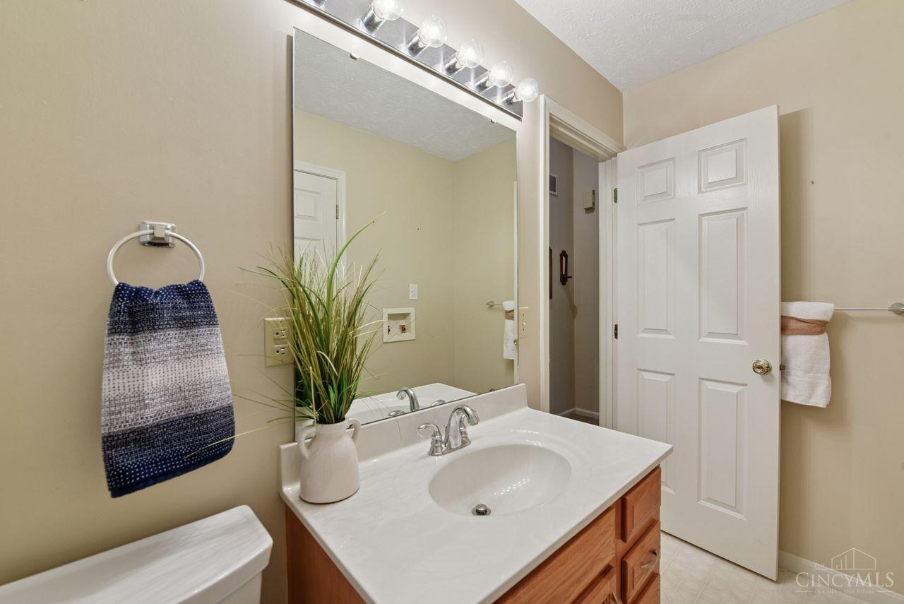 5759 Cheviot Road, Unit I Cincinnati, OH 45247 - Photo 34 of 43