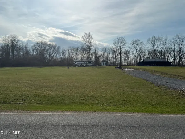 $49,900 | 11 Green Barn Road, Hudson Falls, NY 12839
