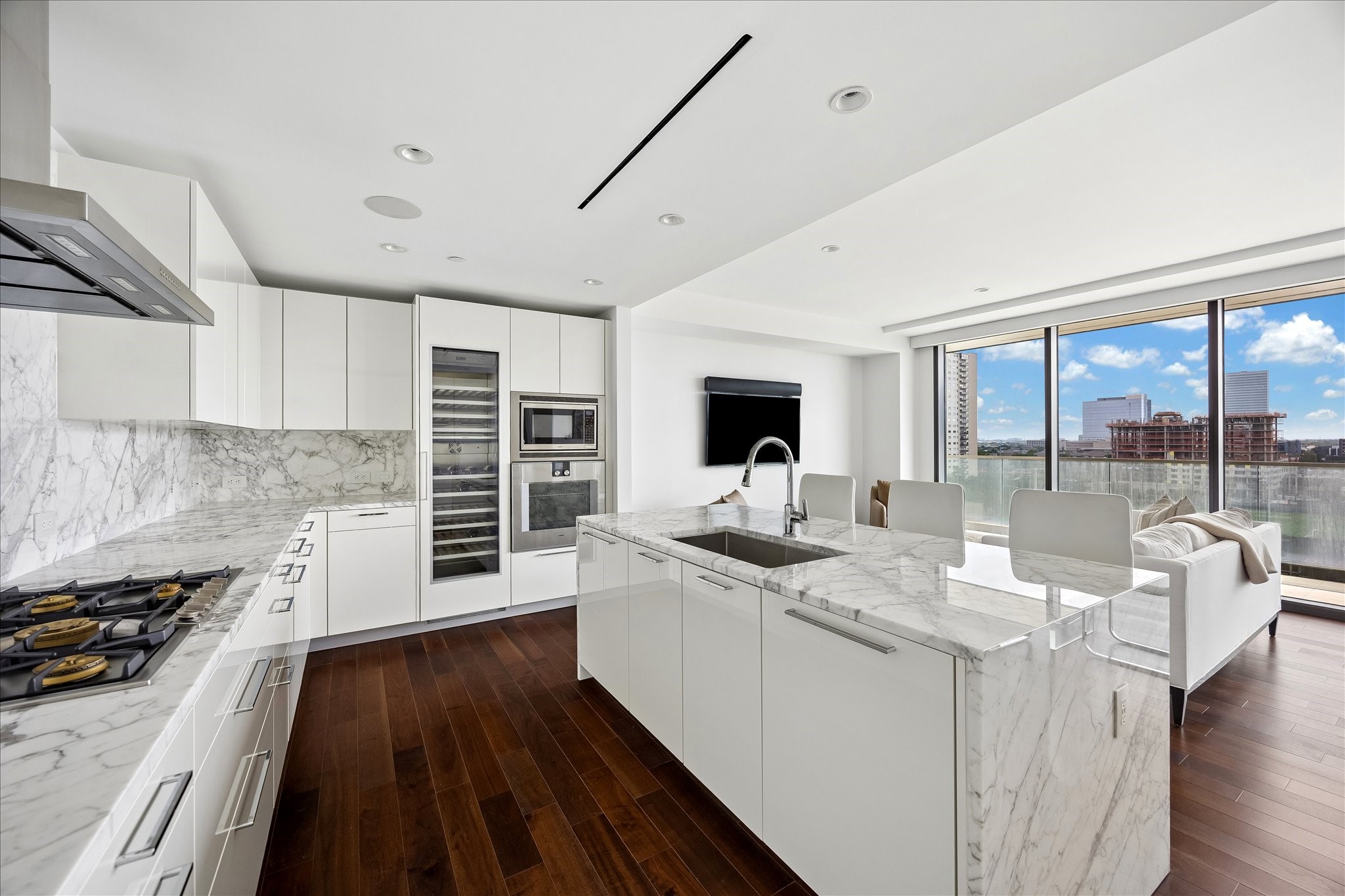 3433 Westheimer Road, Unit 804 Houston, TX 77027 - Photo 4 of 33 Gallery Image 4