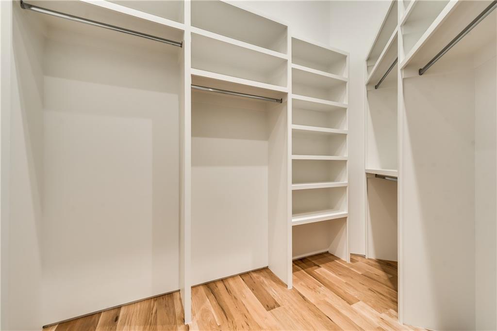 1504 Burlew Street, Unit 4 Dallas, TX 75204 - Photo 20 of 30 a view of an empty room with a window