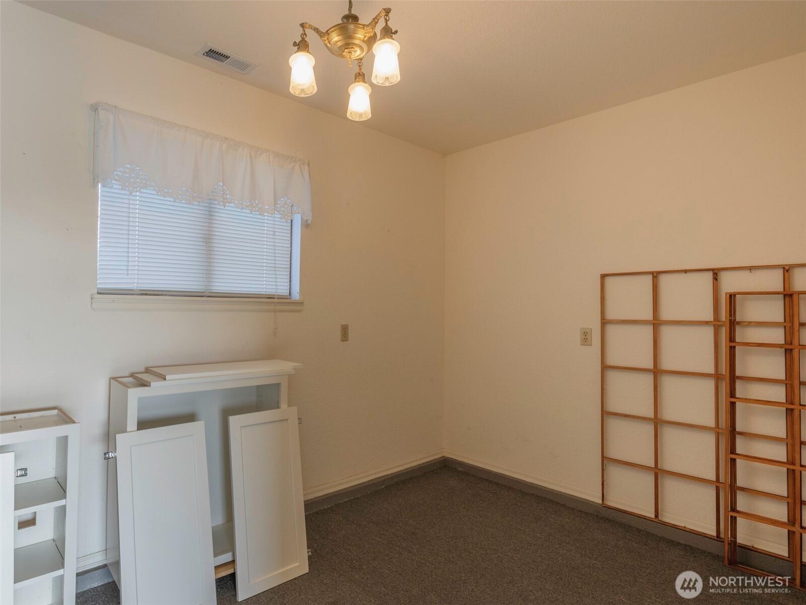 2594 Happy Valley Road Sequim, WA 98382 - Photo 20 of 35