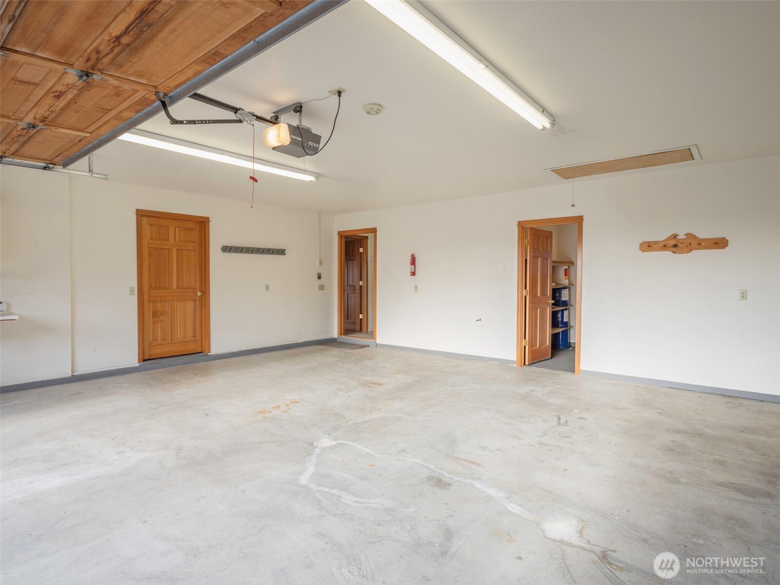 2594 Happy Valley Road Sequim, WA 98382 - Photo 21 of 35 a view of an empty room