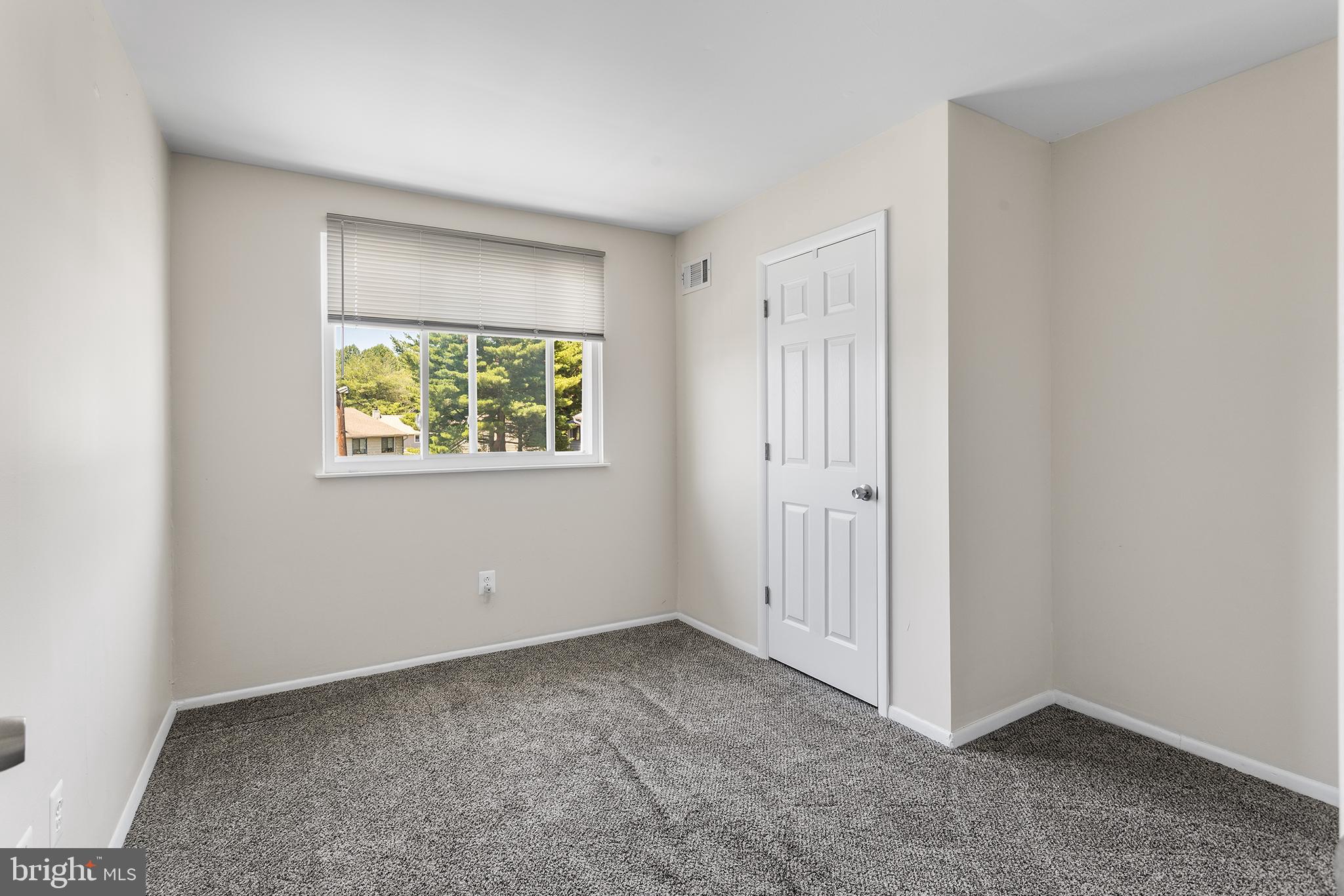 802 Mason Run Pine Hill, NJ 08021 - Photo 15 of 27