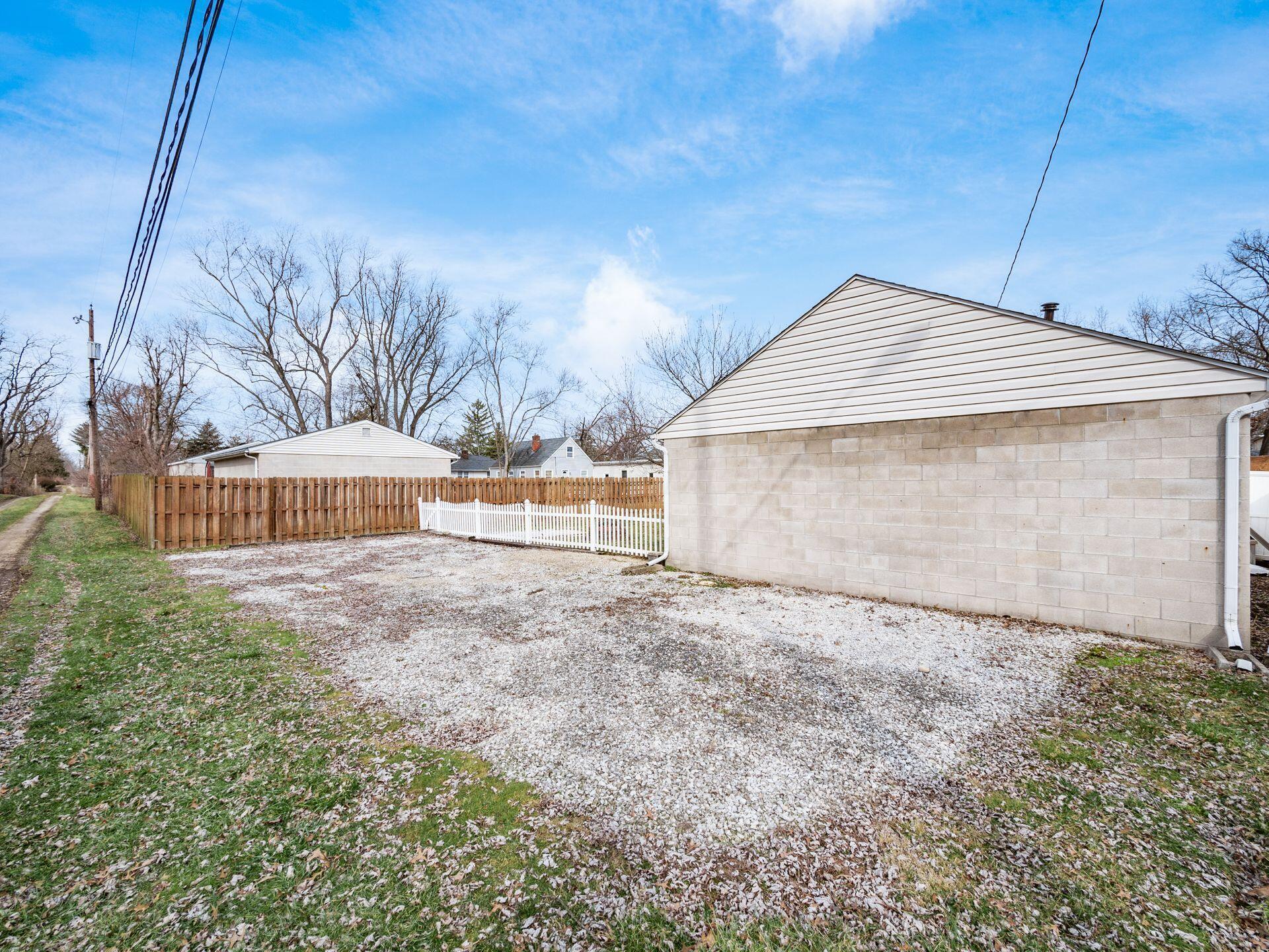 1907 Sale Road Columbus, OH 43224 - Photo 31 of 37 036_ Rd Columbus OH 43224 USA