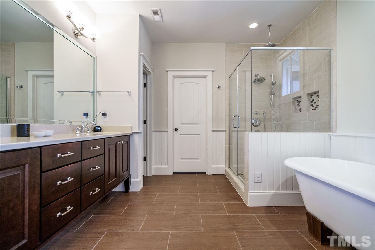 2105 Blue Oak Terrace Raleigh, NC 27608 - Photo 14 of 27