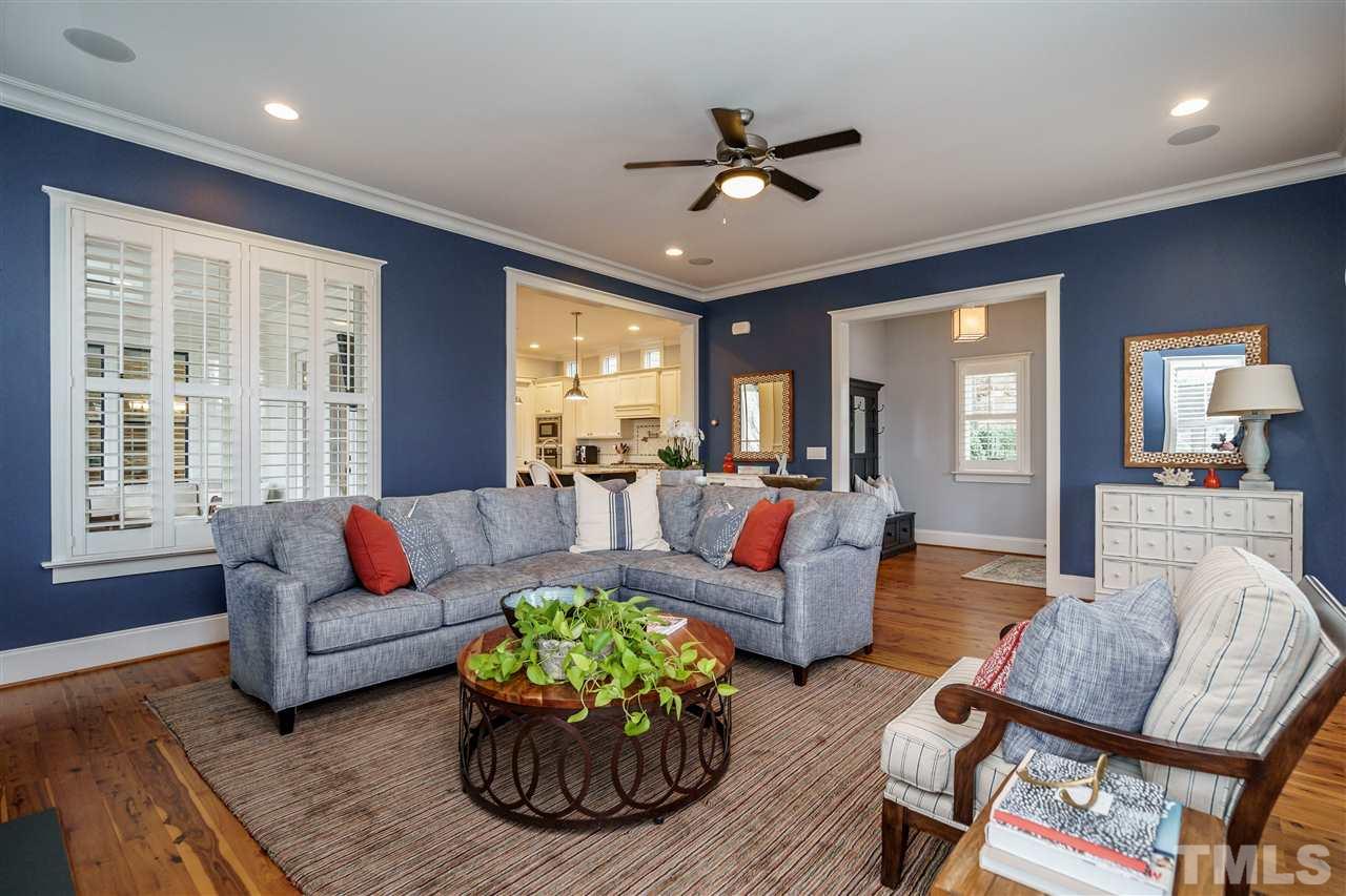 2105 Blue Oak Terrace Raleigh, NC 27608 - Photo 3 of 27