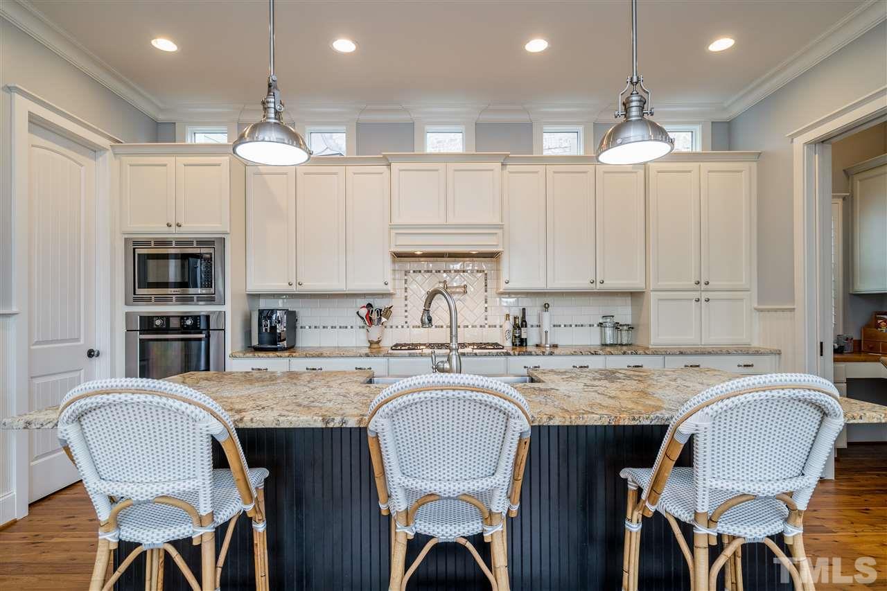 2105 Blue Oak Terrace Raleigh, NC 27608 - Photo 6 of 27