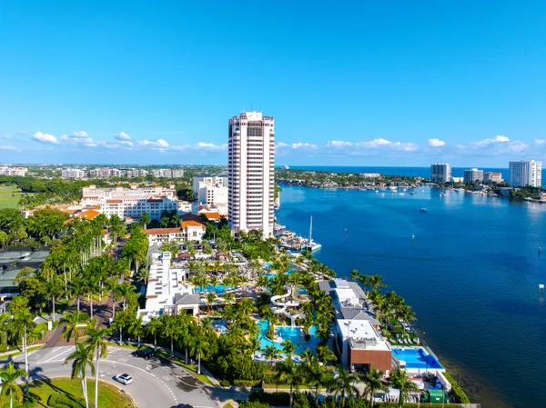 $6,000 | 800 East Camino Real, Unit 309, Boca Raton, FL 33432