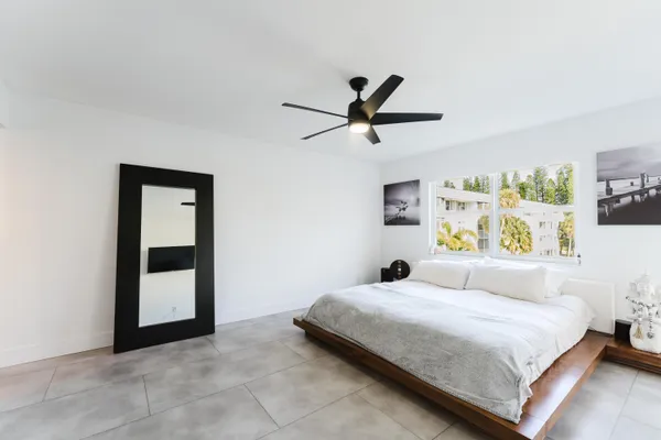 $6,000 | 800 East Camino Real, Unit 309, Boca Raton, FL 33432