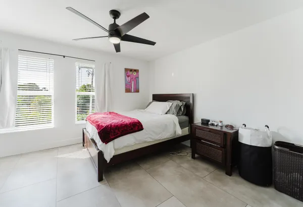 $6,000 | 800 East Camino Real, Unit 309, Boca Raton, FL 33432