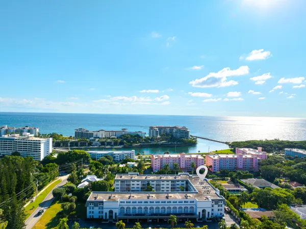 $6,000 | 800 East Camino Real, Unit 309, Boca Raton, FL 33432