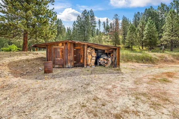 $725,000 | 1126 Banks Lowman Road, Garden Valley, ID 83622