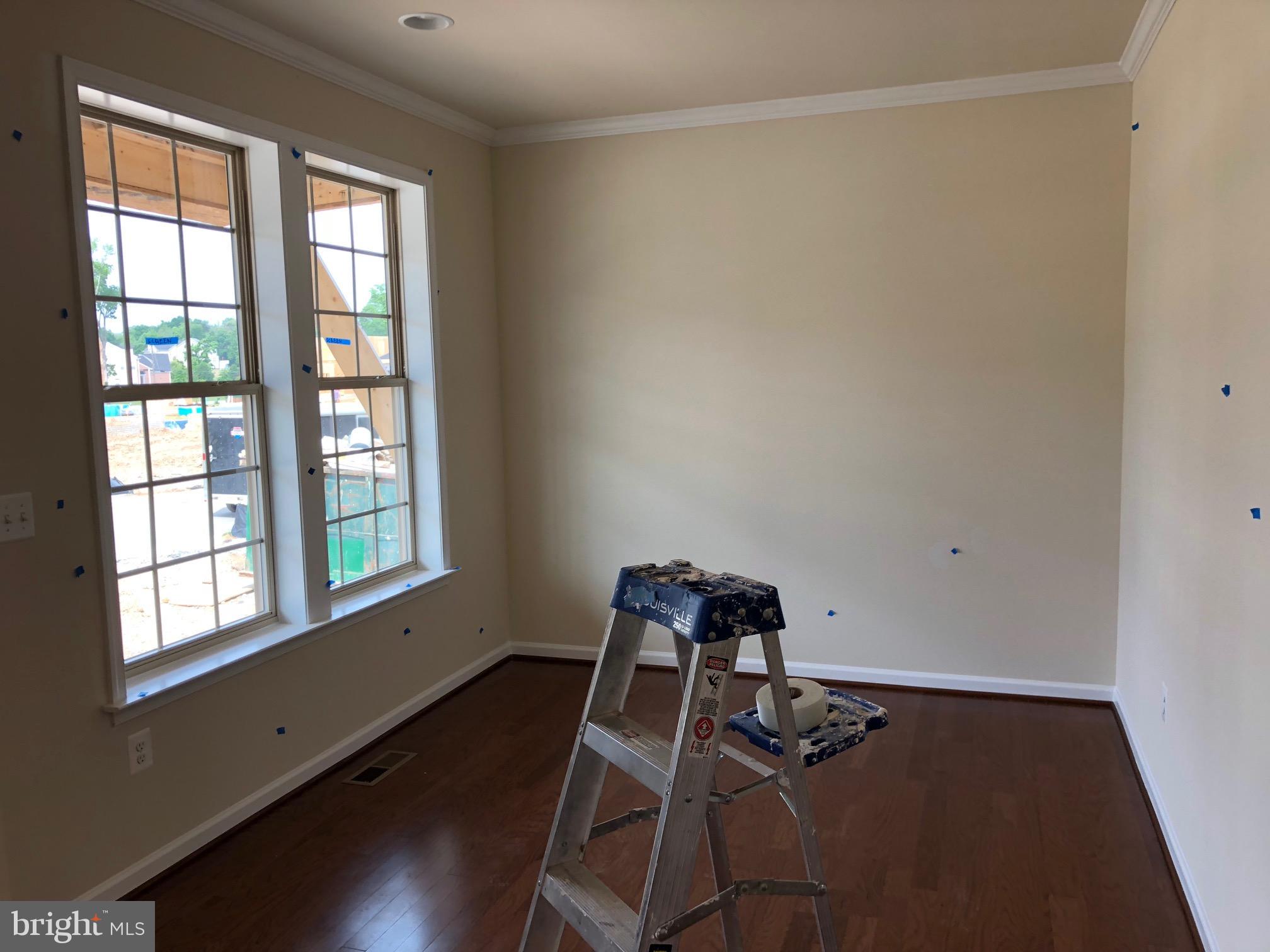 8006 Hubble Drive Lanham, MD 20706 - Photo 2 of 22 Living Room