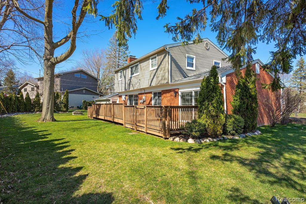 30323 Wicklow Road Farmington Hills, MI 48334 - Photo 24 of 33
