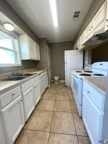 $76,000 | 1763 Boulevard De Province, Unit C, Baton Rouge, LA 70816