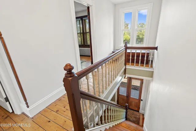 a white building with a view of the roof