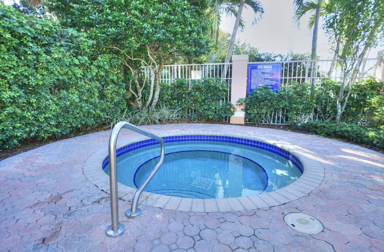 1209 Main Street, Unit 302 Jupiter, FL 33458 - Photo 19 of 20 1209 #302