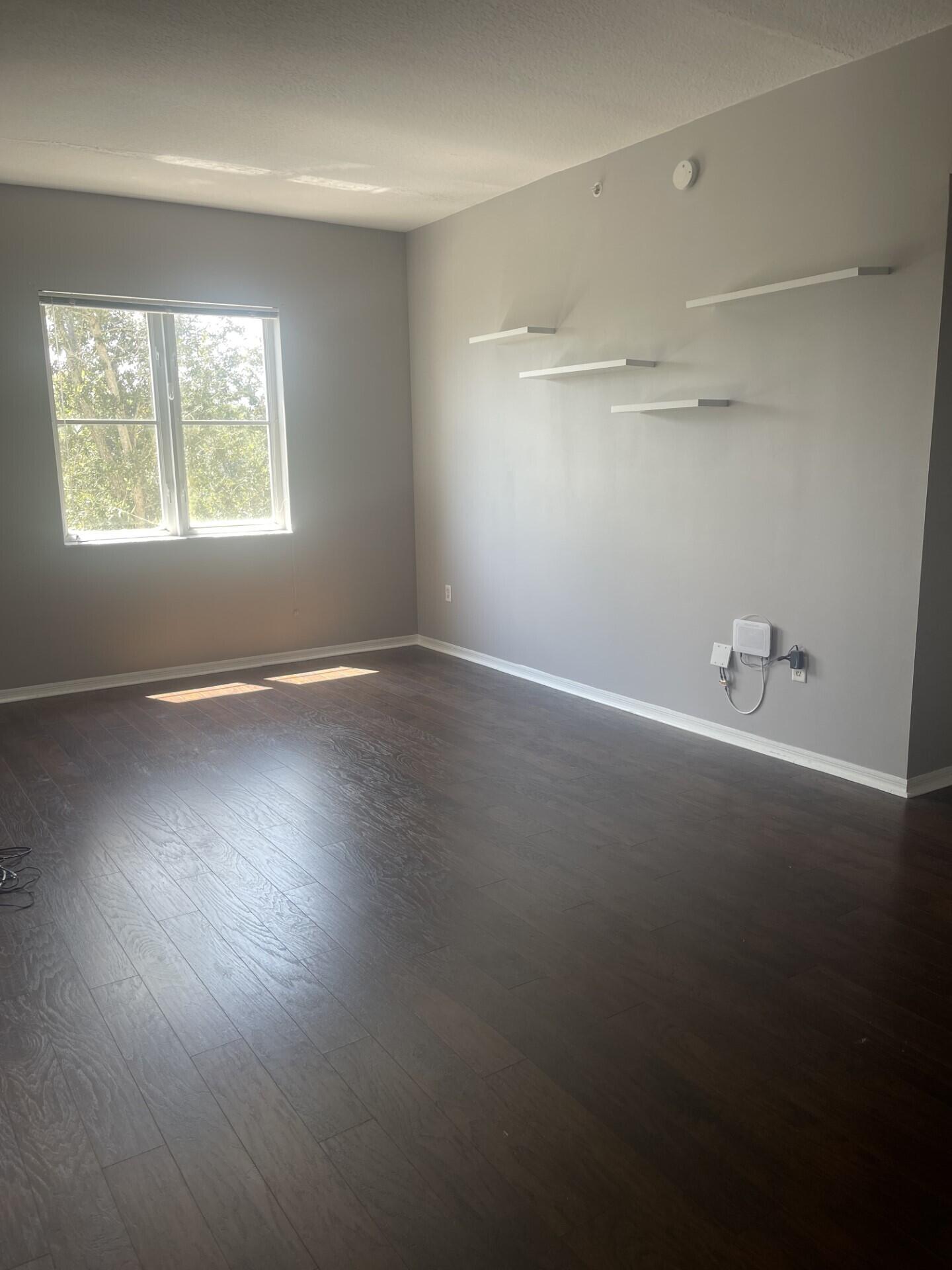 1209 Main Street, Unit 302 Jupiter, FL 33458 - Photo 3 of 20 1209 #302