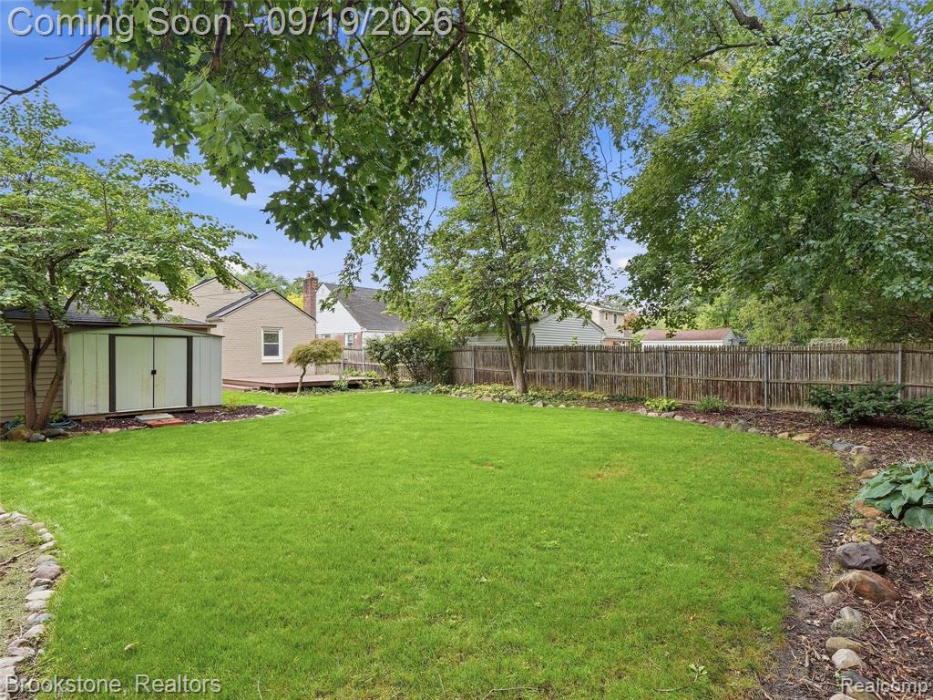 2275 Dorchester Road Birmingham, MI 48009 - Photo 40 of 40 Gallery Image 40