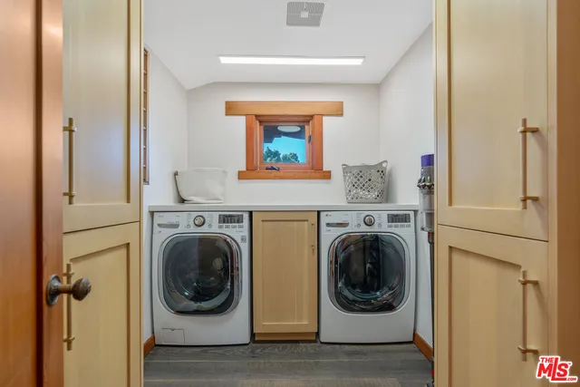 $1,300,000 | 702 Navy Street, Santa Monica, CA 90405