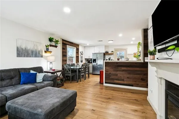 $199,900 | 2405 Marietta Street, Chalmette, LA 70043