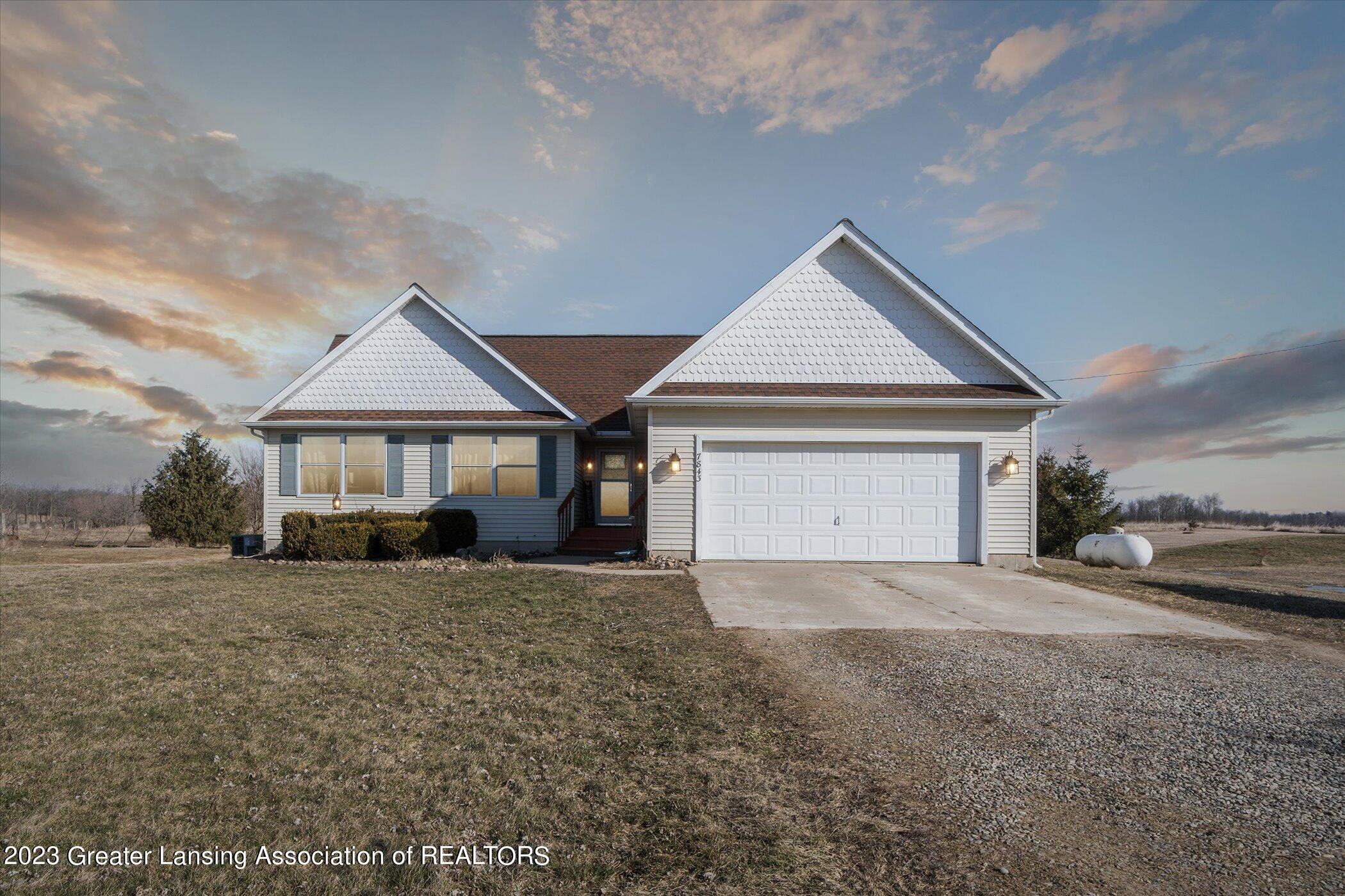 7843 Welter Road Ovid, MI 48866 - Photo 2 of 35 01-7843-Welter-Rd-Ovid-MI-48866-WindowSt