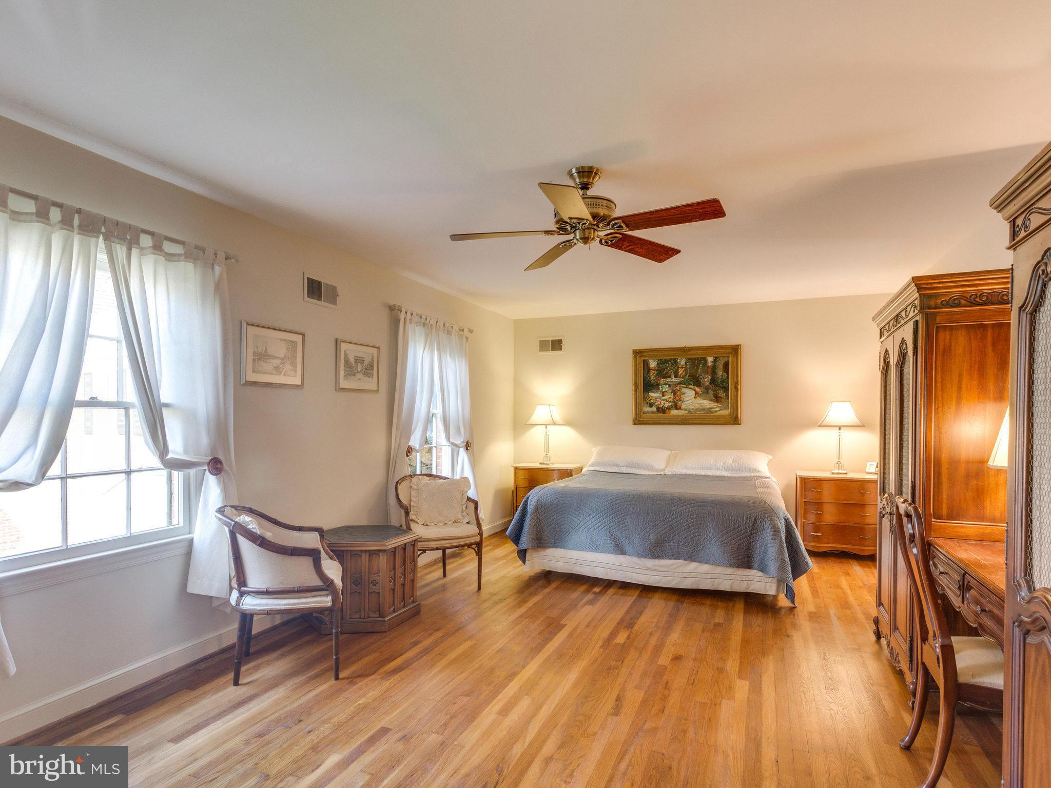 700 Blueberry Hill Road McLean, VA 22101 - Photo 20 of 30 Bedroom (Master)
