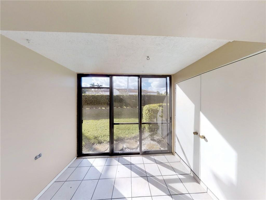 400 Club Circle, Unit 105 Boca Raton, FL 33487 - Photo 4 of 15 Photo 4