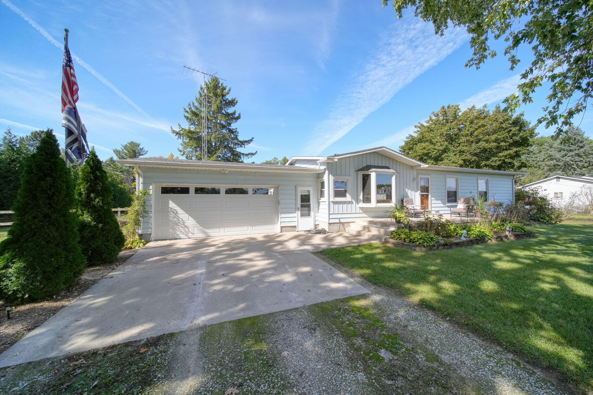 10151 Townsend Road Maybee, MI 48159 - Photo 4 of 75 40-web-or-mls-DSC08650_HDR