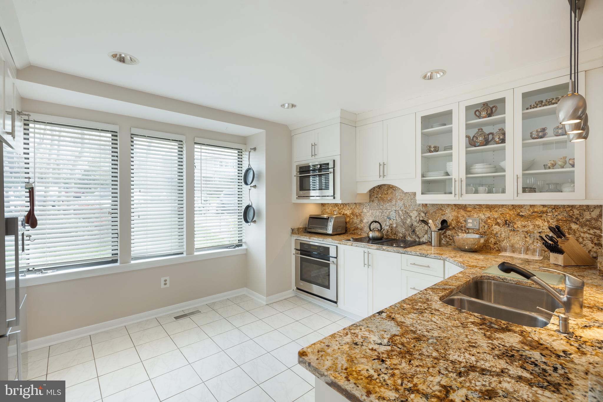 11030 Thrush Ridge Road Reston, VA 20191 - Photo 12 of 56