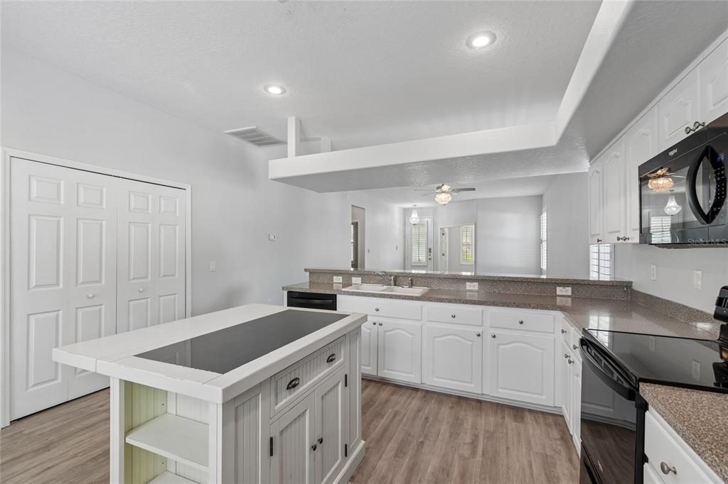 10207 Porch Street New Port Richey, FL 34655 - Photo 20 of 58